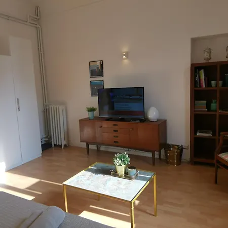 Stilysh Near Metro And Fiera Mico Apartman